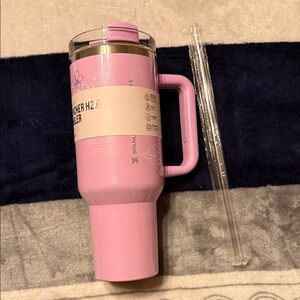 Stanley 40oz Starbucks edition Floral Tumbler with Straw